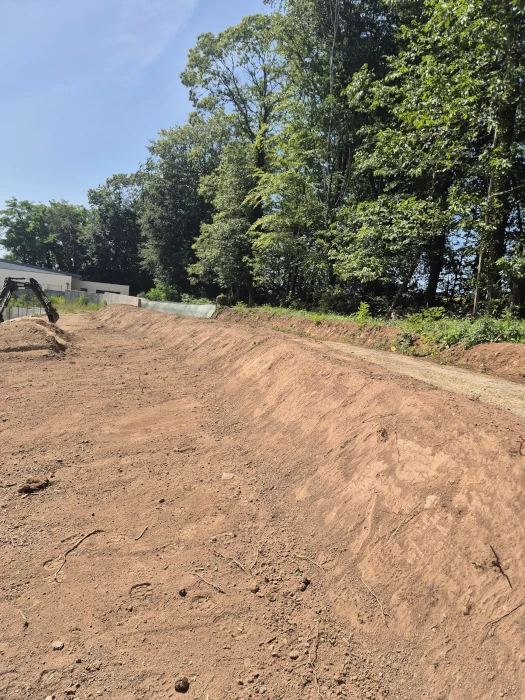 Aménagement terrassement quimperle finistere poree travaux publics
